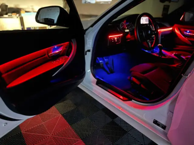 Lumini ambientale auto